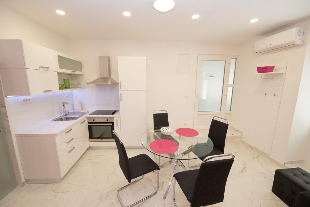 Apartment Dea II Spalato Esterno foto